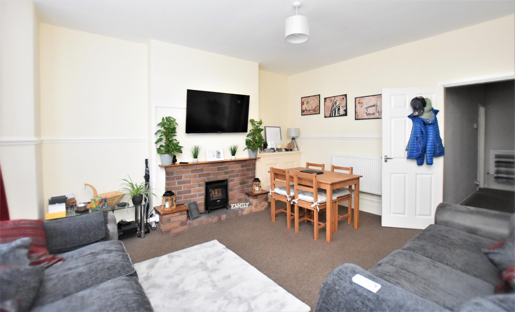 Flat Greengate Street, Barrow In Furness